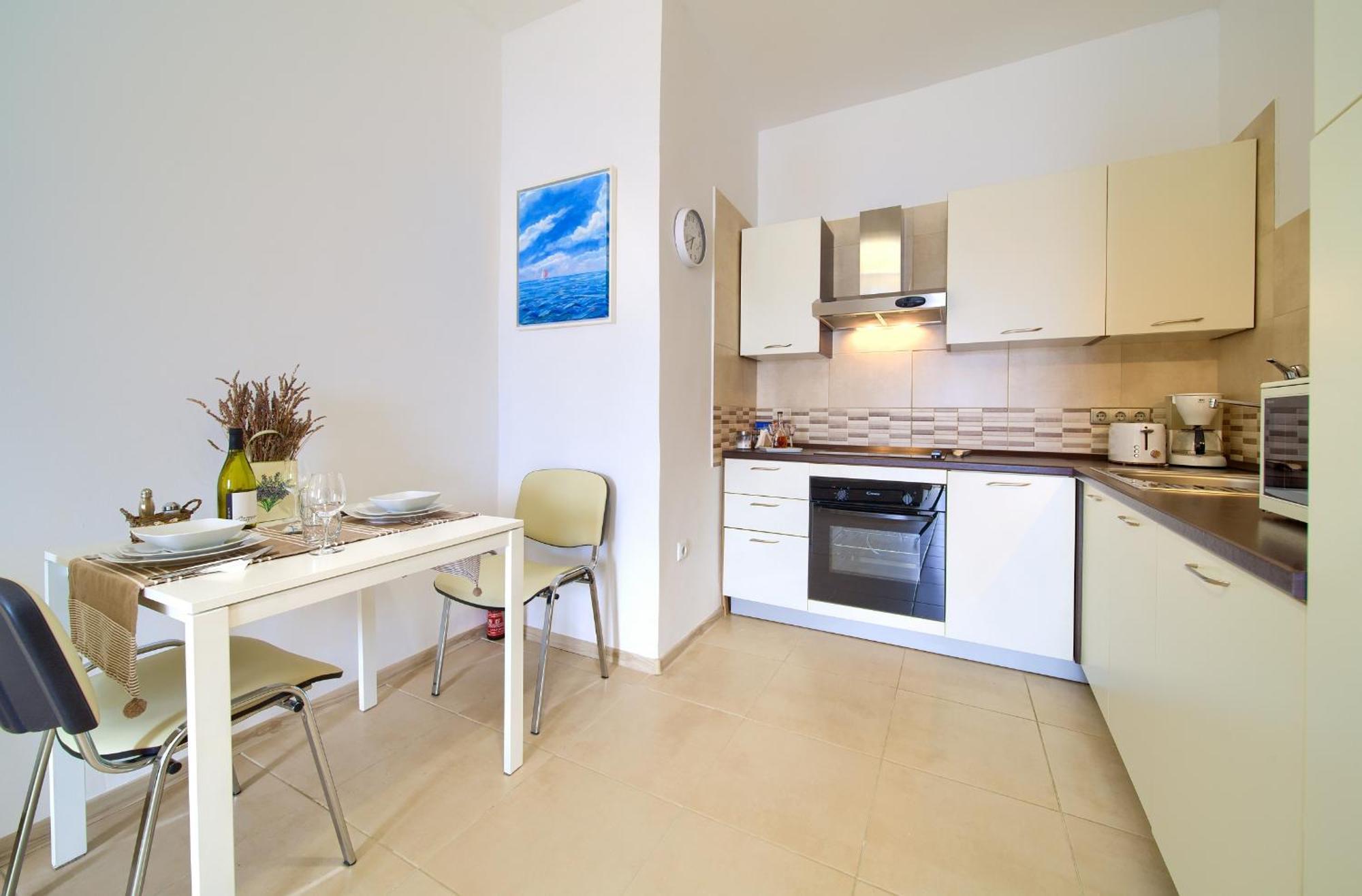 Apartments Six Kraljevica Luaran gambar